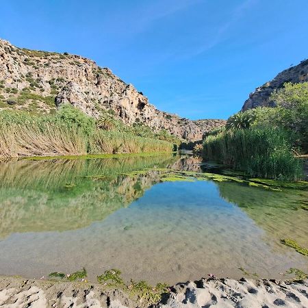 Varsamos Yiannioú Dış mekan fotoğraf