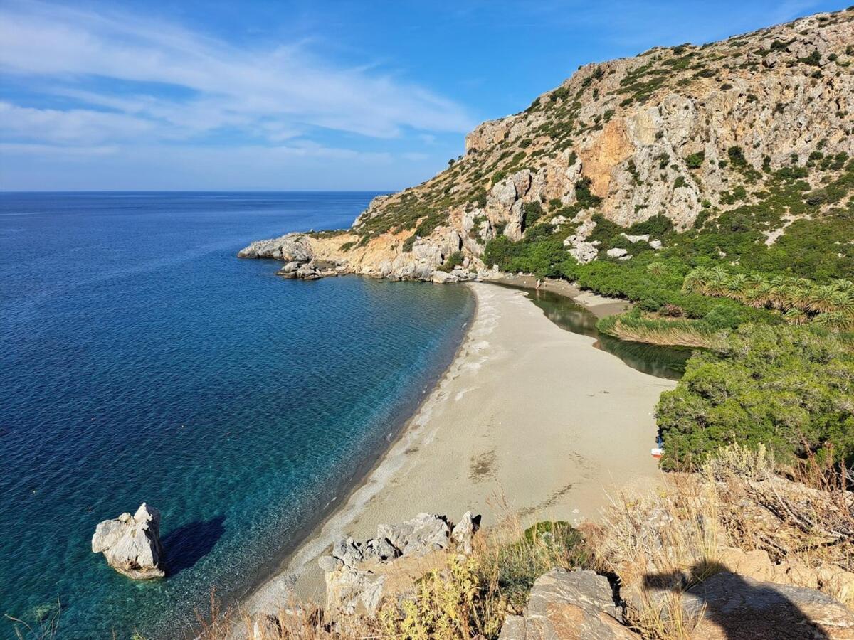 Varsamos Yiannioú Dış mekan fotoğraf